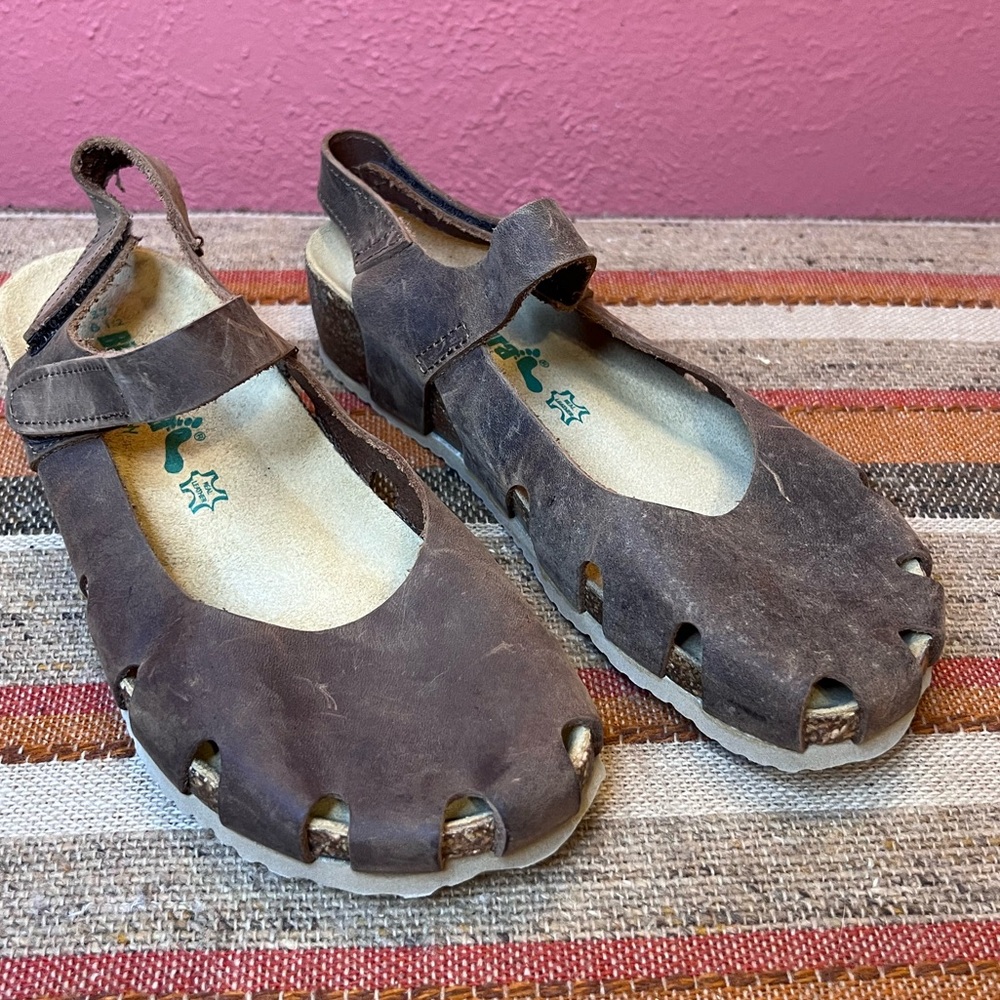 BioNatura Brown Italian Leather Vented Toe Mary Jane Sandals Sz 6.5